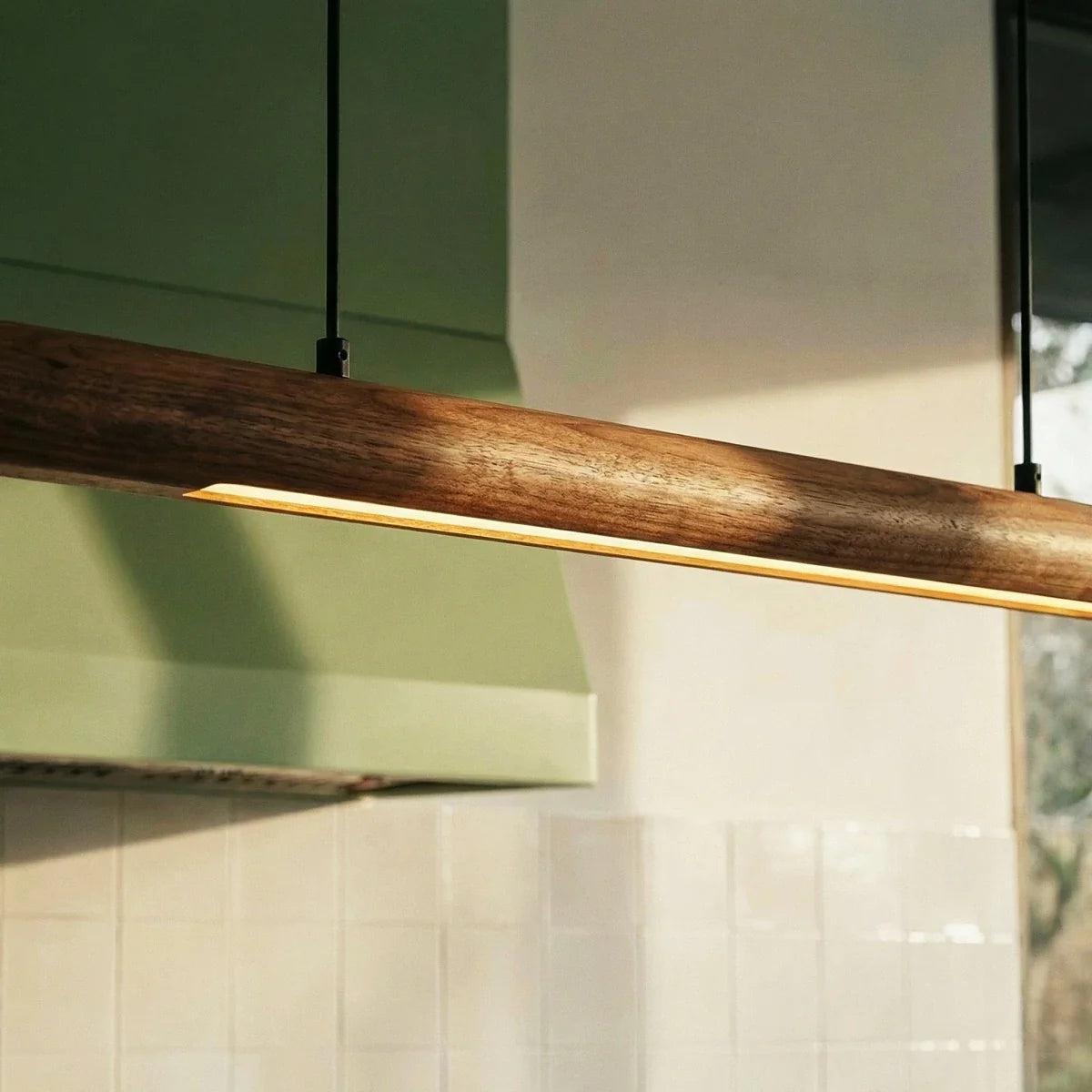 Suspension Lagune en noyer
